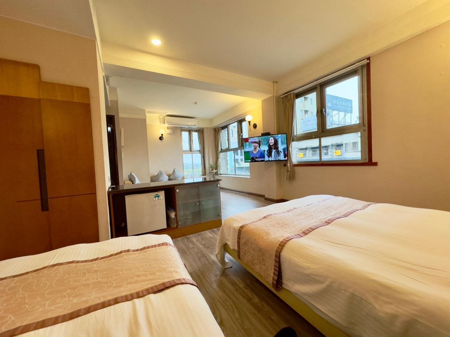 Tian Long Hotel Csiaohszi Kültér fotó