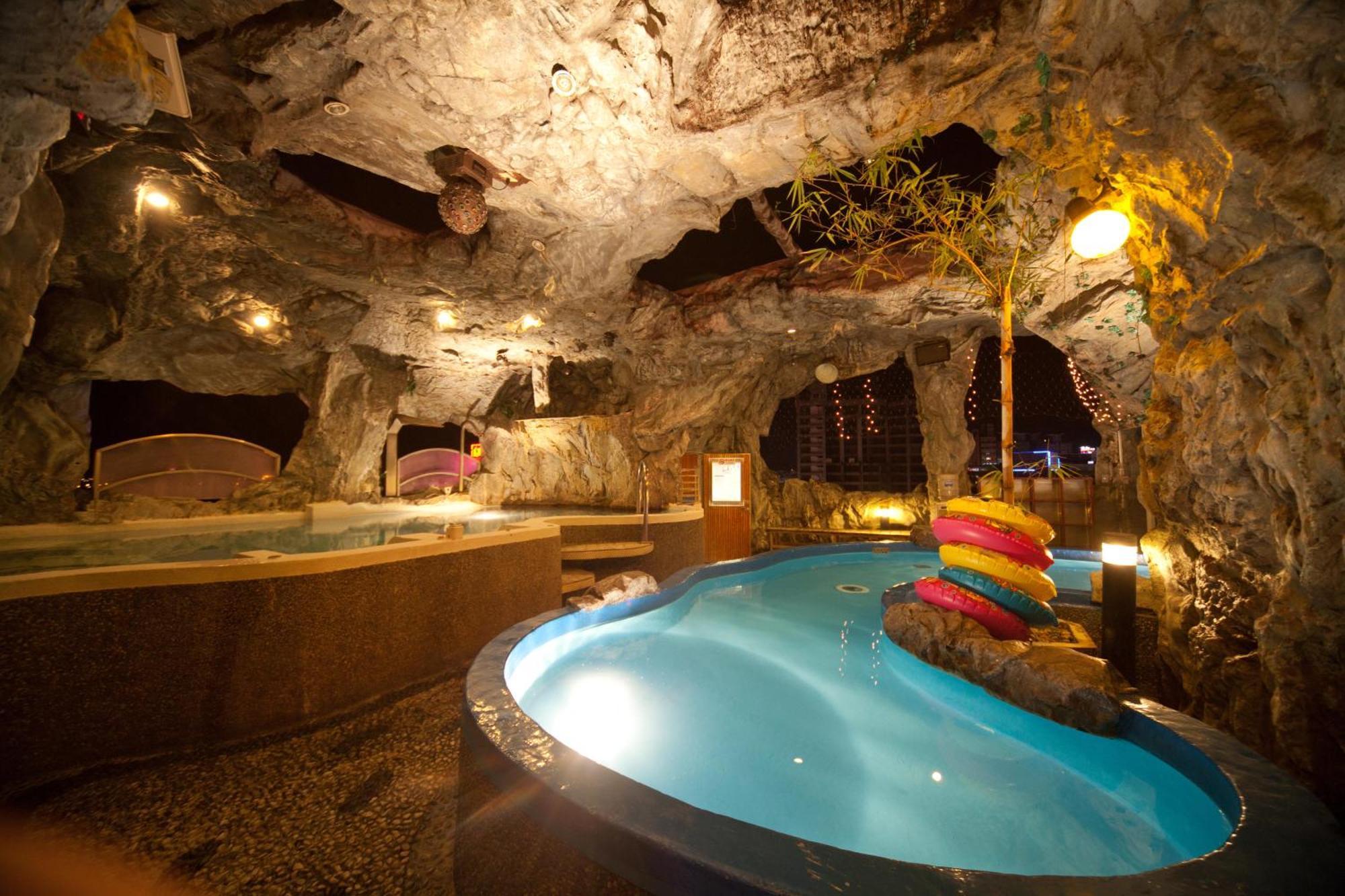 Tian Long Hotel Csiaohszi Kültér fotó