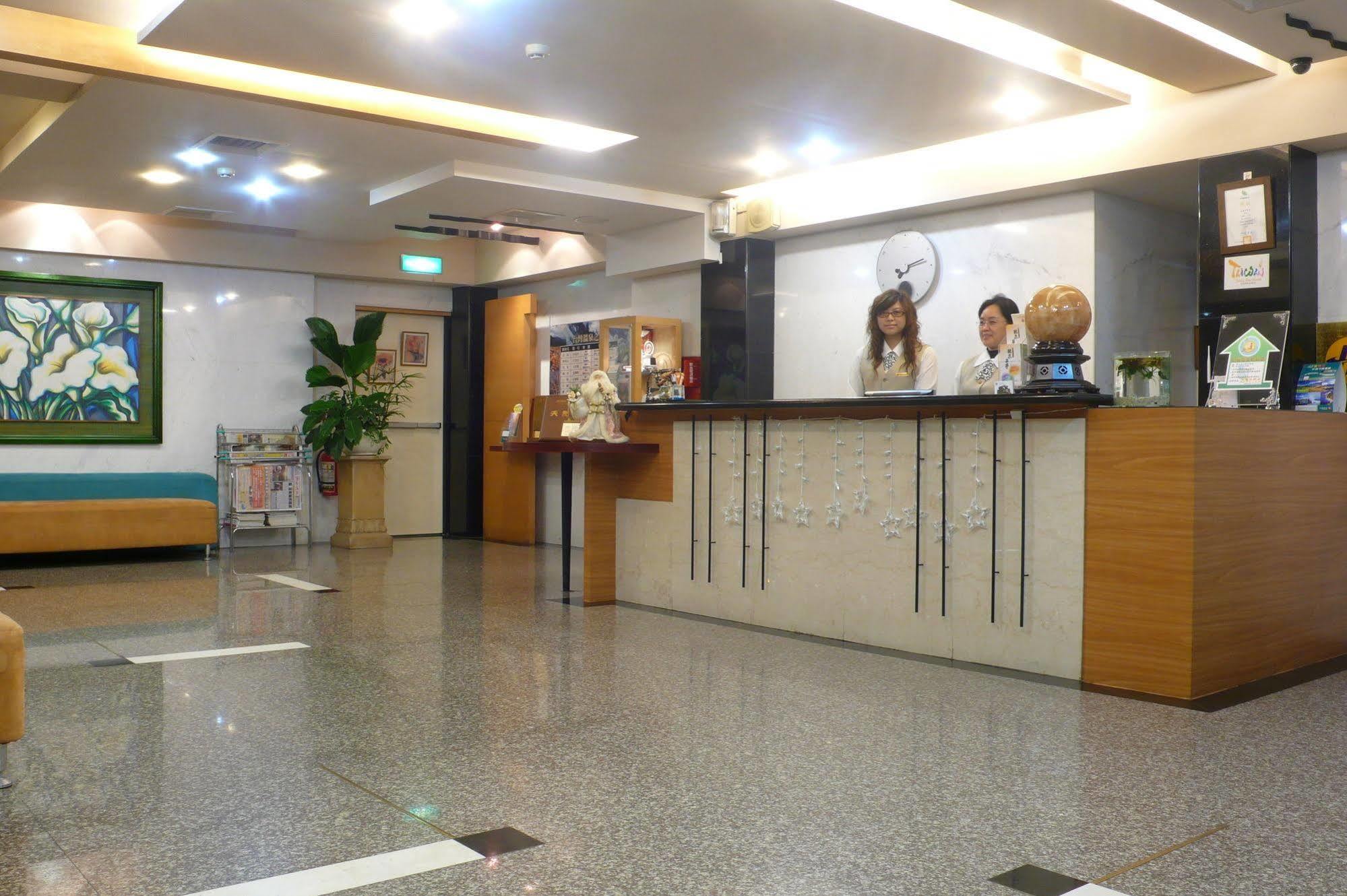 Tian Long Hotel Csiaohszi Kültér fotó