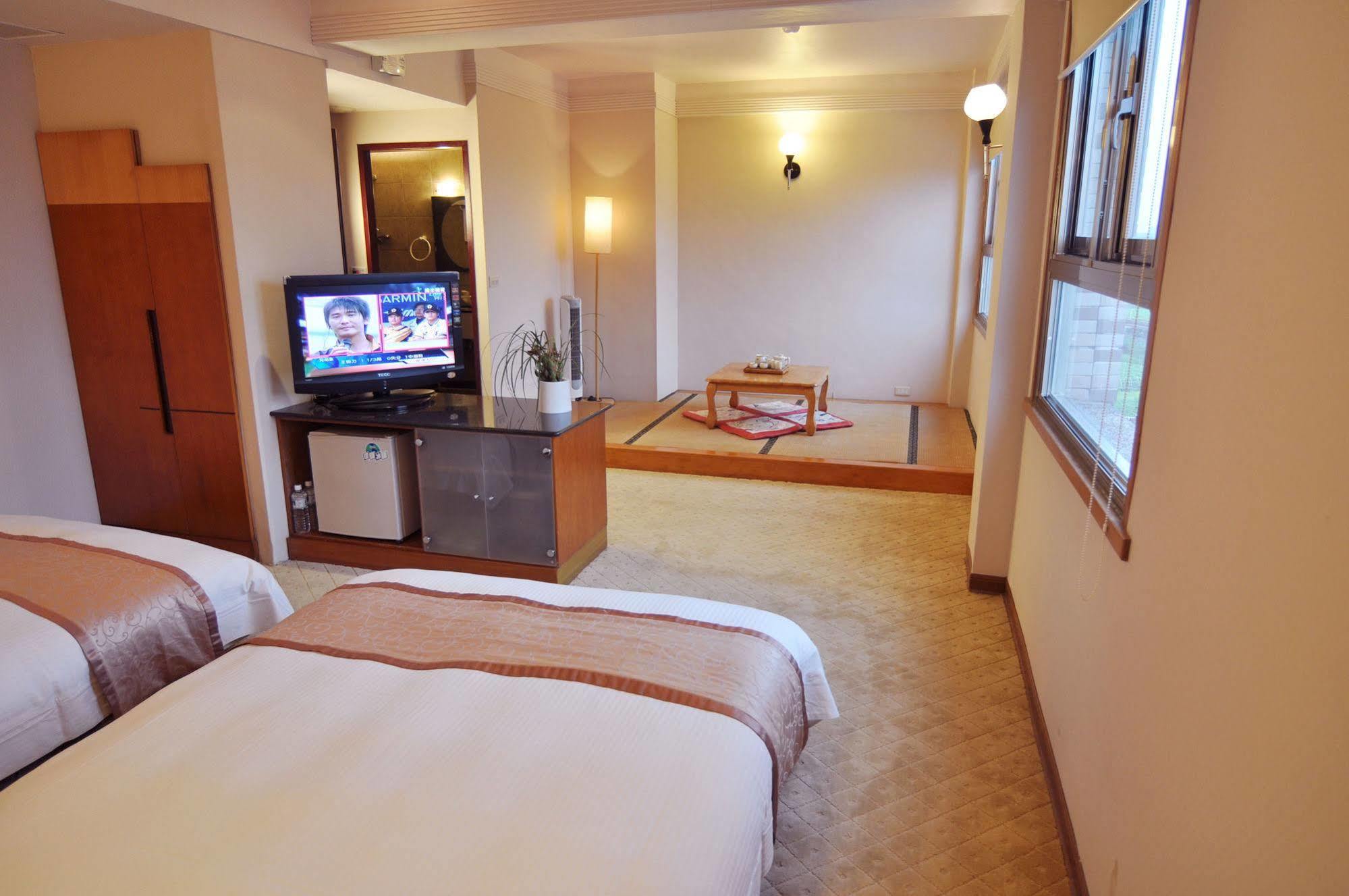 Tian Long Hotel Csiaohszi Kültér fotó